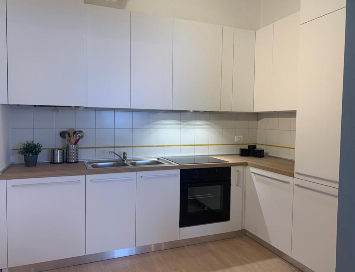 Camozzi Central Apartment Bergamo Exterior photo
