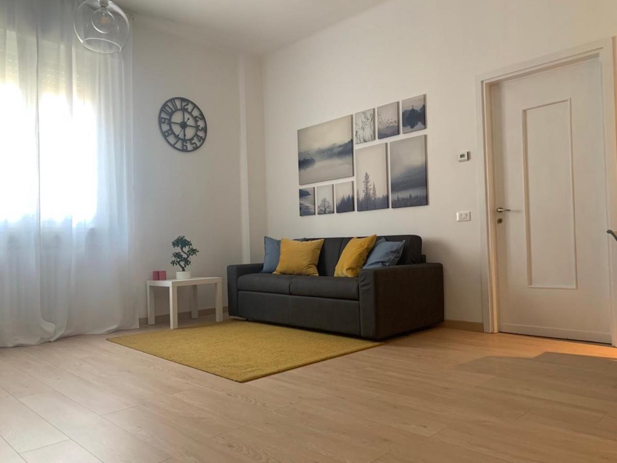 Camozzi Central Apartment Bergamo Exterior photo