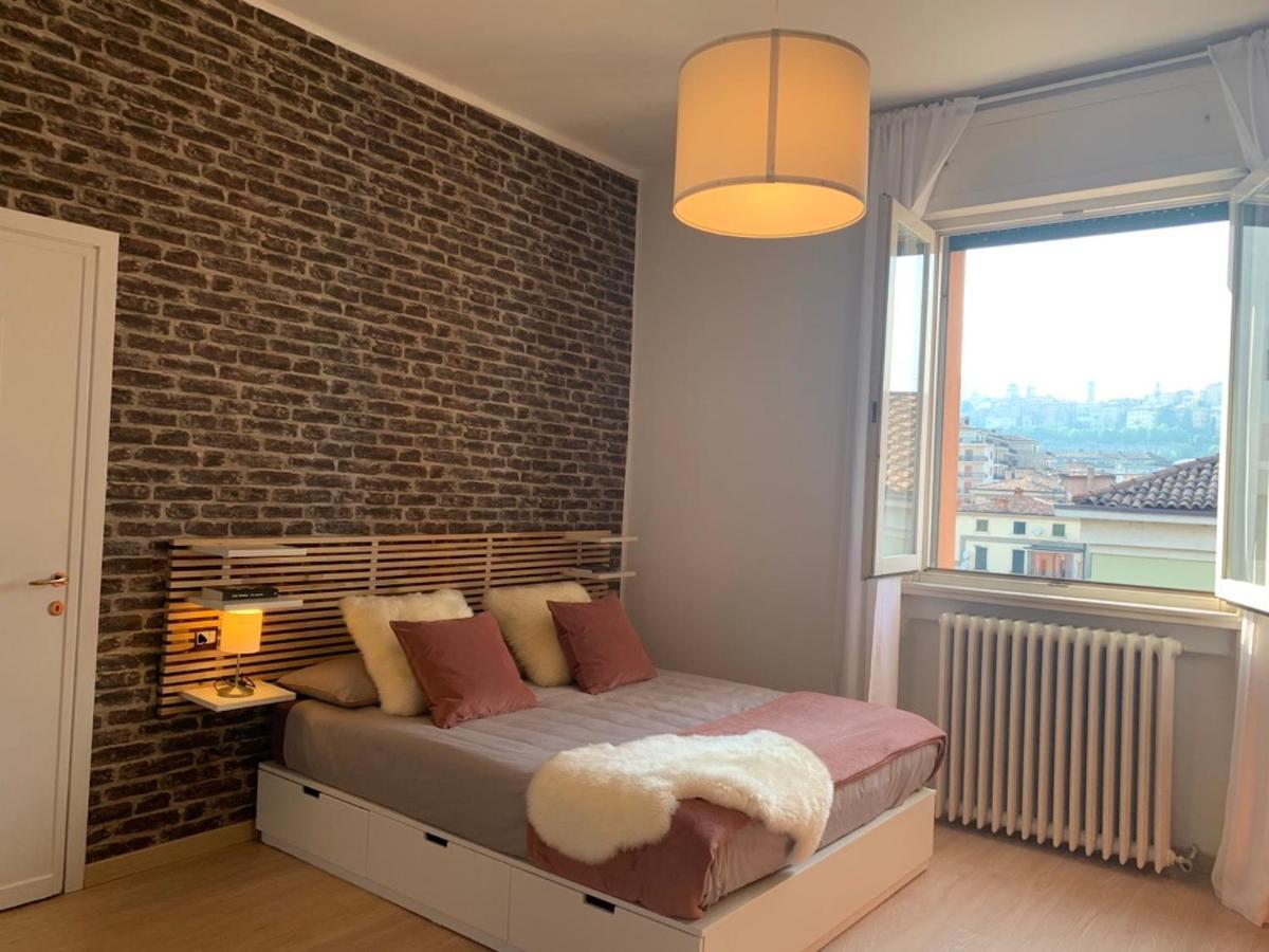 Camozzi Central Apartment Bergamo Exterior photo